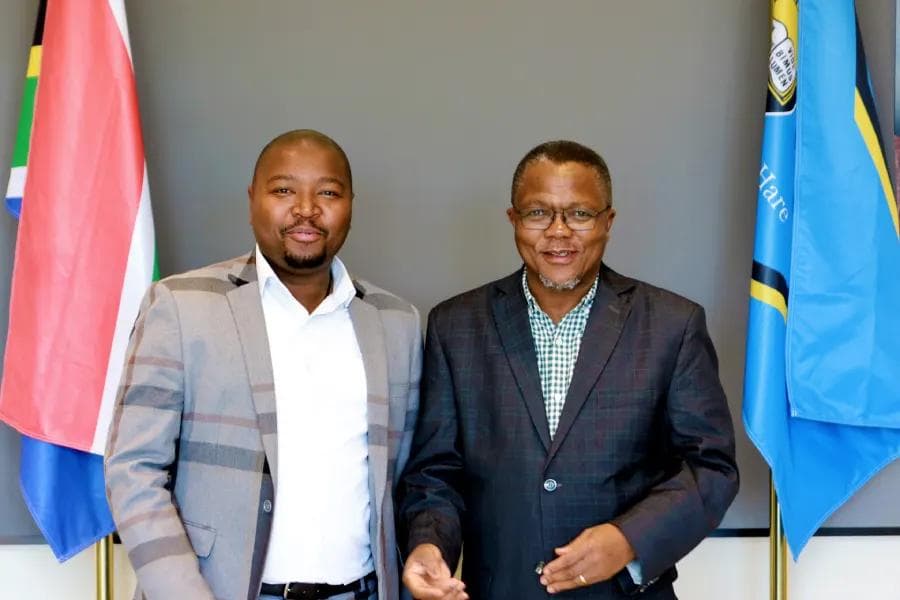 Engagement of the CEO and Vice Chancellor